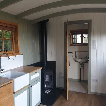 Ferienwohnung Shepherd Huts At Corry Broadford  Exterior foto