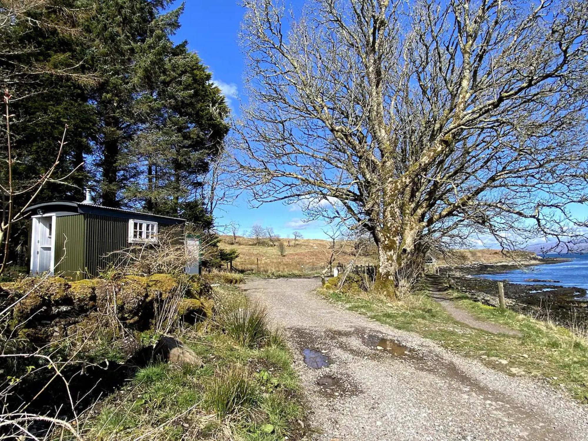 Corry Lodge Estate - Sheperds Huts Or Container Stays With Sea View Broadford (Isle of Skye) Exterior foto
